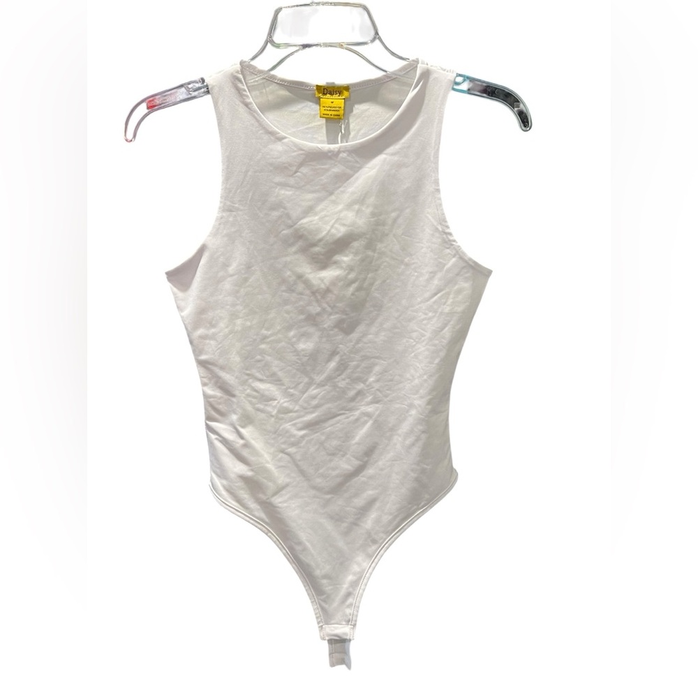 Daisy White Sleeveless Bodysuit – Size M – NWT